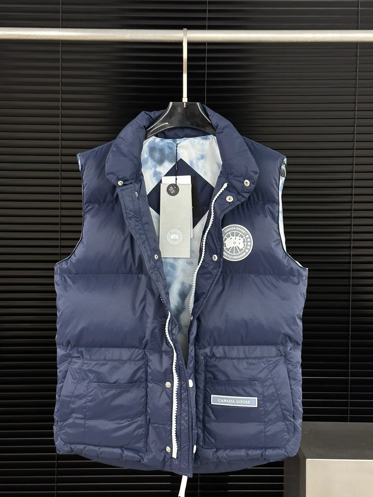 P400 【𝗖𝗮𝗻𝗮𝗱𝗮𝗴𝗼𝗼𝘀𝗲】/Canada Goose/White Label Glacier Down Vest/Reservoir Blue